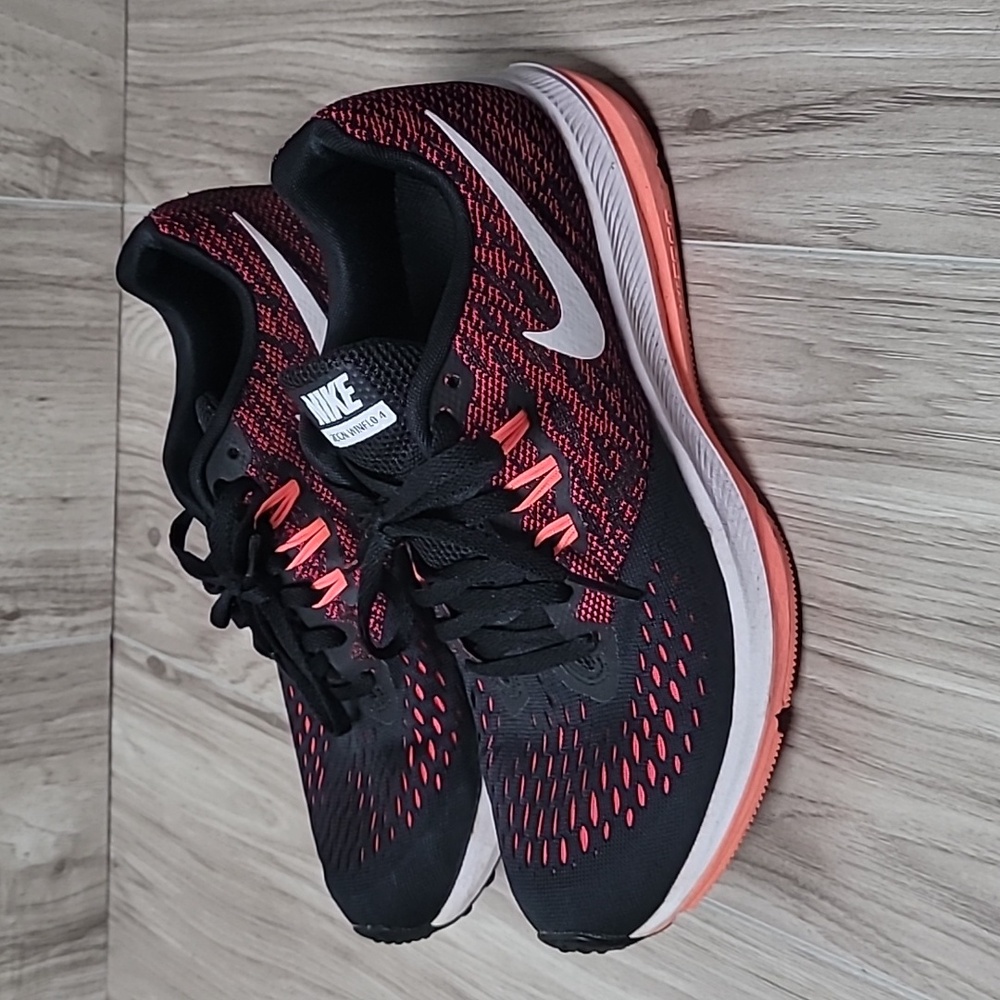 Nike Zoom Winflo 4 Women’s 7.5 Black Pink Running Shoes 898485-006 Athletic